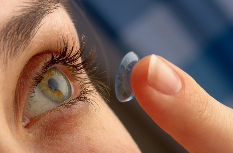 خرید لنز چشم و همه نکات پراهمیتی که درهنگام خرید لنز باید در نظر بگیرید |  بلاگ لوناتو