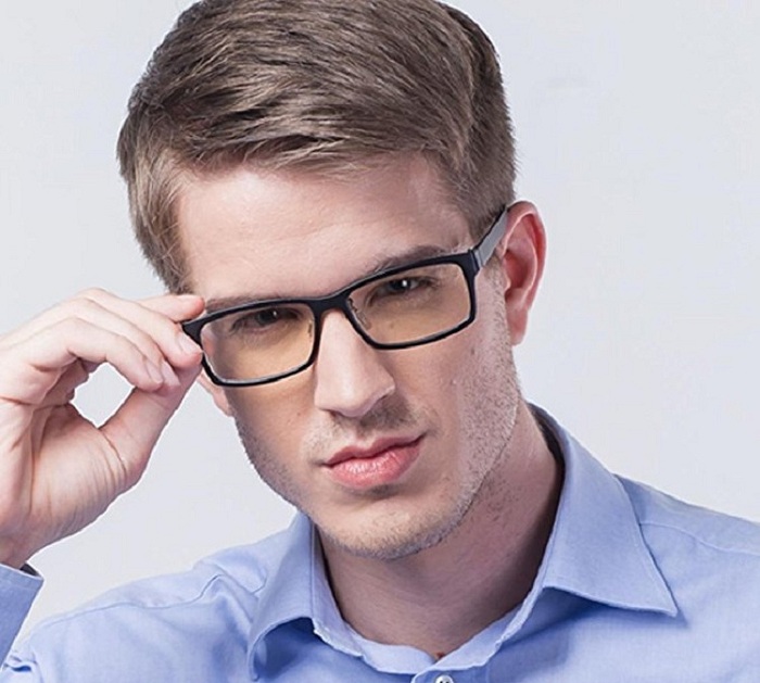 بهترین لنز برای عینک طبی