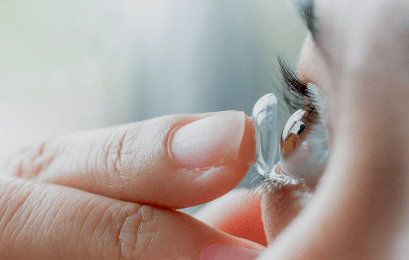 انواع لنز تماسی برای چشم‌های آستیگمات