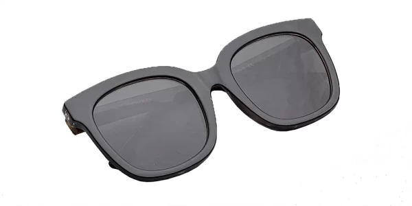 عینک آفتابی komono harley black tortoise